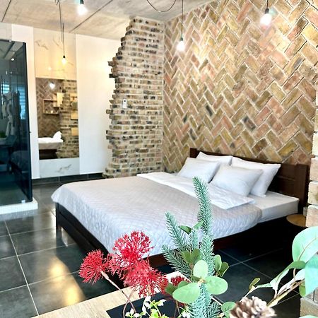 Comfortable Apartments With A Coffee Machine In The City Centre, Zlata Plaza Rivne Exterior foto